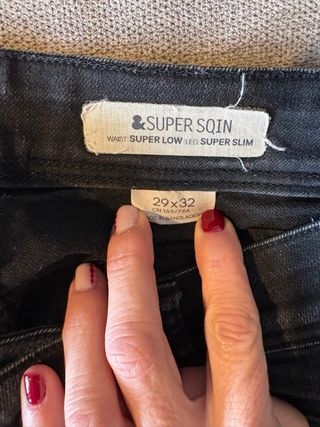 Vaqueros pitillo H&M negros Talla M