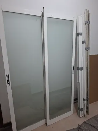 Ventanas correderas blancas