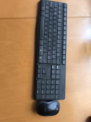 Ratón y teclado inalámbrico Logitech