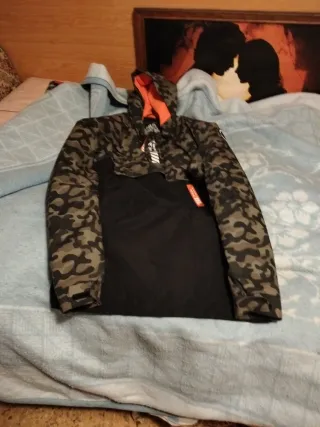 Cazadora Tenth militar talla 16