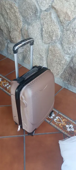 Maleta Cabina Rosa Bronce 52x33x19 Nueva