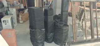 Lotto Vasi Quadrati in Plastica Nera