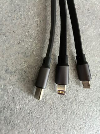 Cavo USB HOU retrattile 3 uscite