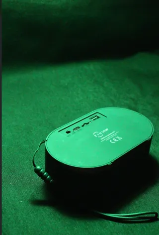 Altavoz Ziu Loop Negro Soporte Móvil