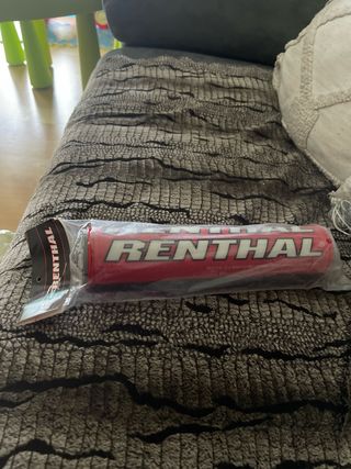 Protector Manillar Renthal Rojo