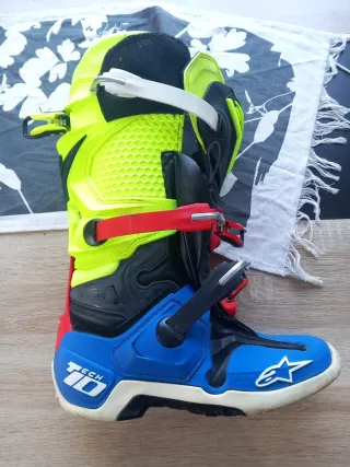 Botas Moto Alpinestars  y protecciones