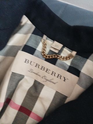 Abrigo Burberry Negro