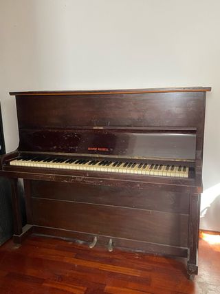 Pianoforte George Russell vintage