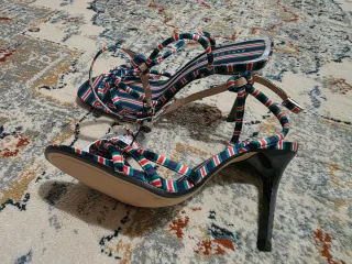 Sandalias Zara Tacon Talla 40