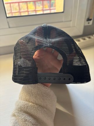 Gorra Guess Negra Malla