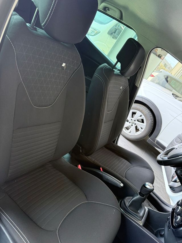 Renault Clio Renault Clio Limited 1.2 16v 55kW (75CV)