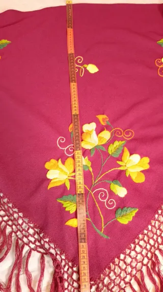 Mantón Flamenco Bordado a Mano