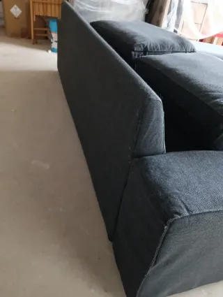 Sofá 2 plazas + puff cheslong gris