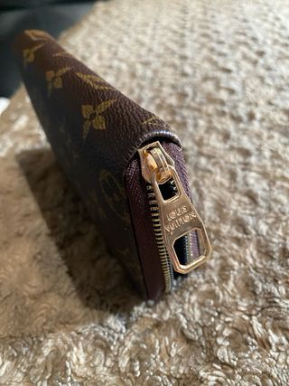 Monedero nuevo