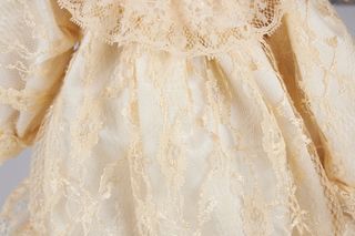 Bambola da collezione stile Heritage con supporto