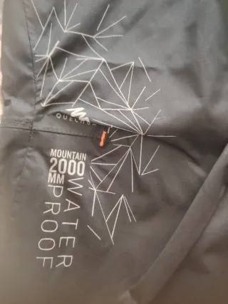 Pantalón impermeable montaña senderismo