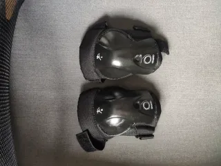 Protecciones rodilleras coderas muñecas XXS