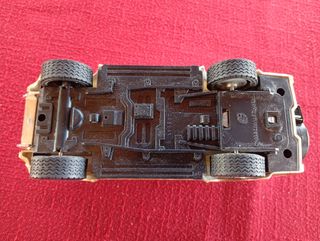 Mitsubishi MONTERO Modellino a carica Lanard Toys