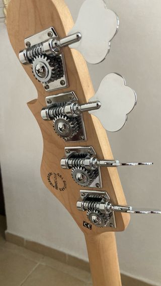 Bajo G&L Tribute JB2 + funda