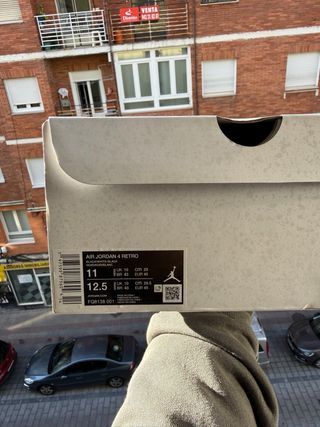 Jordan 4 White Thunder