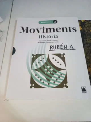 Moviments 2. Història 2 BATX.