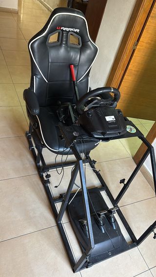 Volante Logitech G29 y estructura metalica rígida
