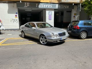 Mercedes-Benz  CLK 2002