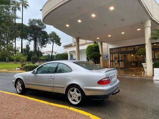 Mercedes-Benz  CLK 2002