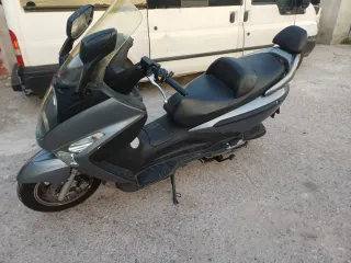 Sym GT 125 Scooter Gris
