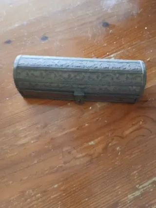 Caja de cerámica decorada