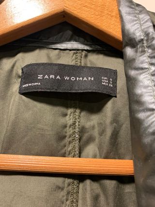 Chubasquero Zara Verde Talla S
