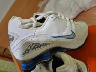 Zapatillas Nike Blancas y Azules