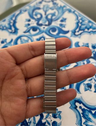 Reloj Casio LA-670WA-1D Plata