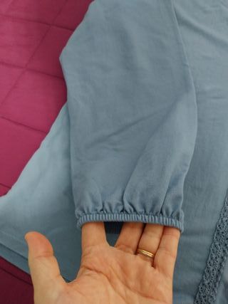 Blusa C&A punto manga larga.