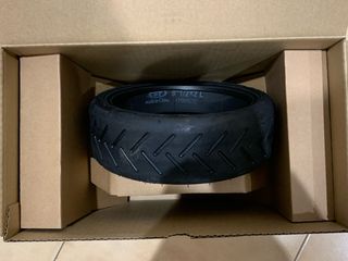 Rueda CST 8 1/2x2 para patinete