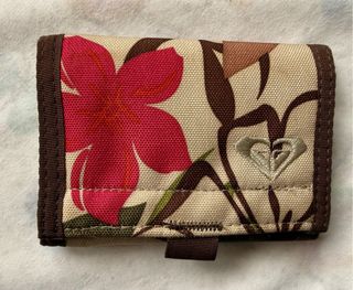 Cartera Roxy Trifold Floral