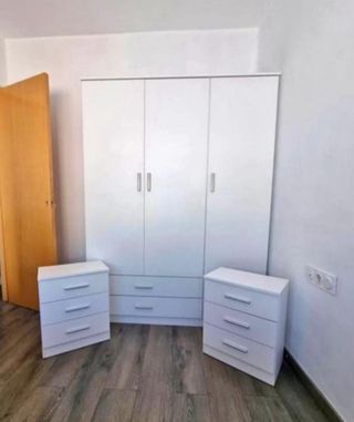 Armario 3 puertas 2 cajones