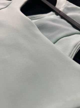 Top deportivo Born Living Yoga Talla S