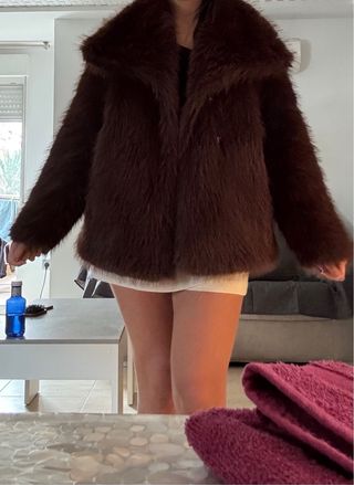 Abrigo piel sintética marrón chocolate