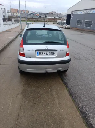 Citroen C3 1.4i con mantenimiento recién echo