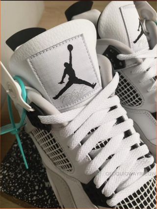 Jordan 4 Cemento Blanco Talla 42