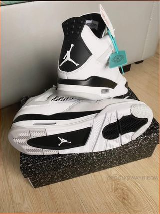 Jordan 4 Cemento Blanco Talla 42