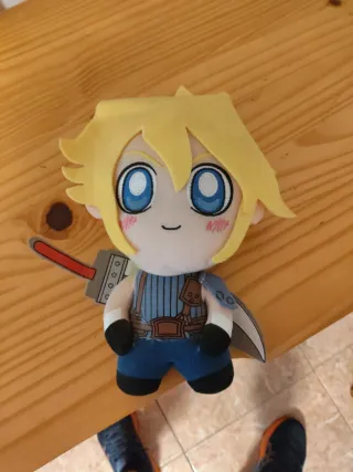 Peluche Cloud Final Fantasy