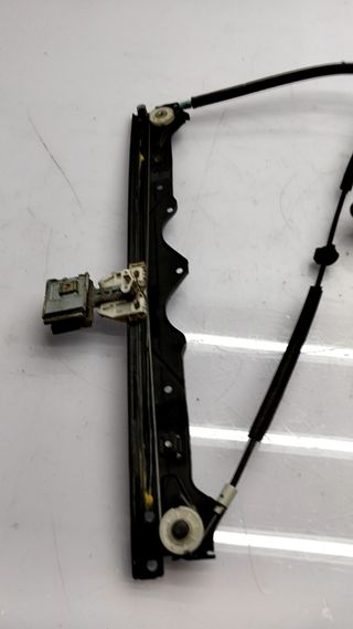 ELEVALUNAS DELANTERO IZQUIERDO JEEP GRAND CHEROKEE III (WH,