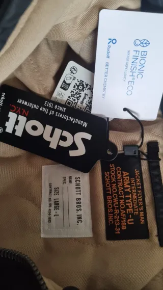 Chaqueta Schott NYC Talla L Negra