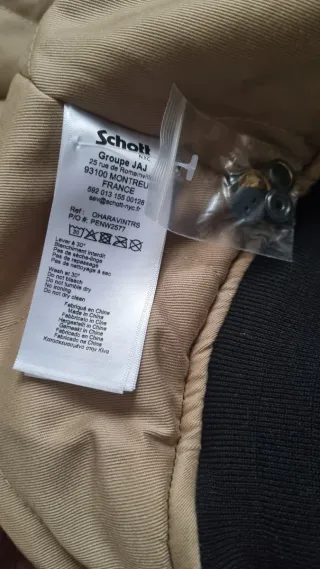 Chaqueta Schott NYC Talla L Negra