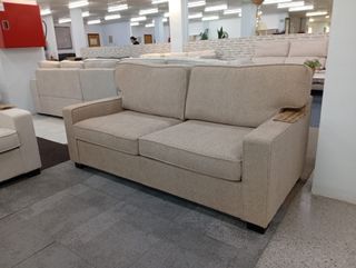 Escritorio y Mesas de Noche Blancas