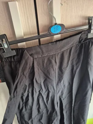 Pantalón de lino negro