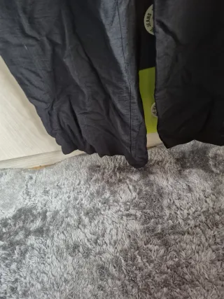 Pantalón de lino negro