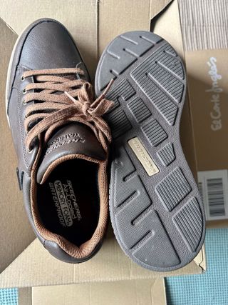 Zapatos Skechers Marrones nuevos Talla 42